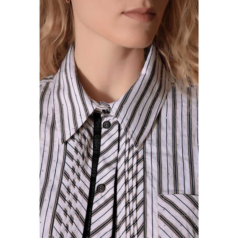 Cooper Best of Tuck Shirt image number 2